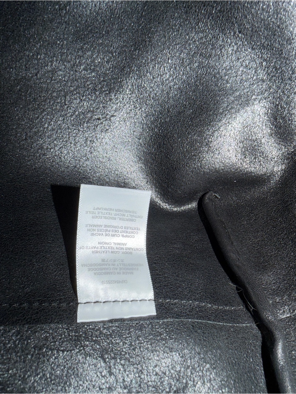 Madewell BucketTote Classic Black cow Leather - Minimalist Everyday Carry - Picture 4 of 4